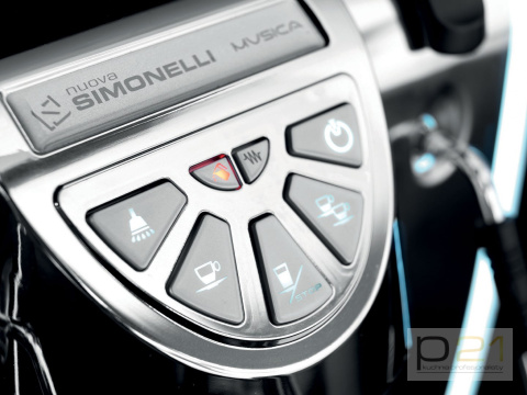 Ekspres ciśnieniowy, 1-grupowy,zbiornik wody, Musica Standard, Nuova Simonelli Ekspres ciśnieniowy, 1-grupowy,zbiornik wody, Musica Standard, Nuova Simonelli